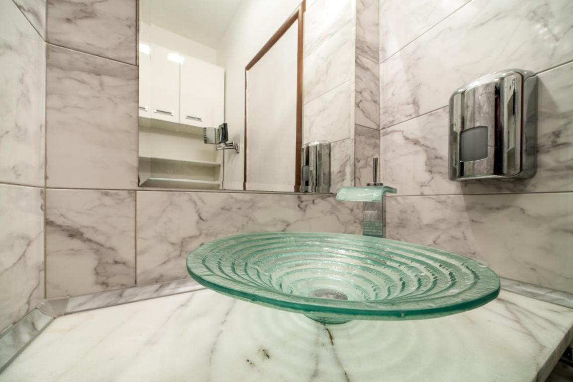 Sova Apartment Lviv Сenter Сity المظهر الخارجي الصورة