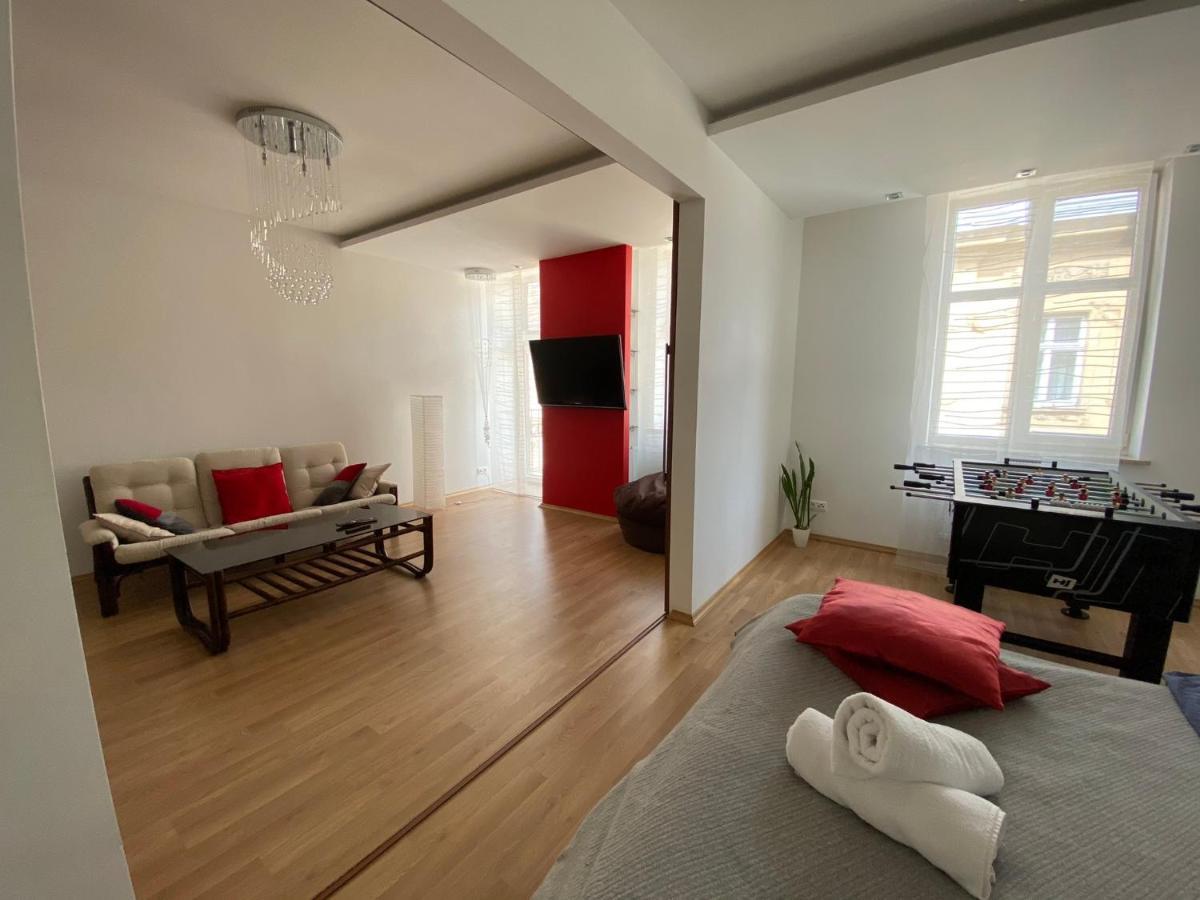 Sova Apartment Lviv Сenter Сity المظهر الخارجي الصورة