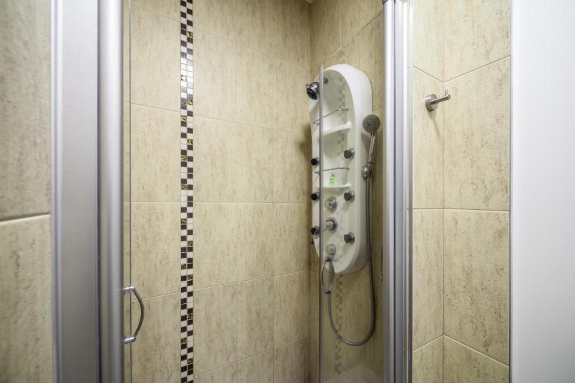 Sova Apartment Lviv Сenter Сity المظهر الخارجي الصورة